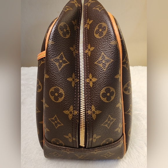 ❌️SOLD❌️ Louis Vuitton Deauville monogram handbag Date Code MB0072 - Picture 4 of 13